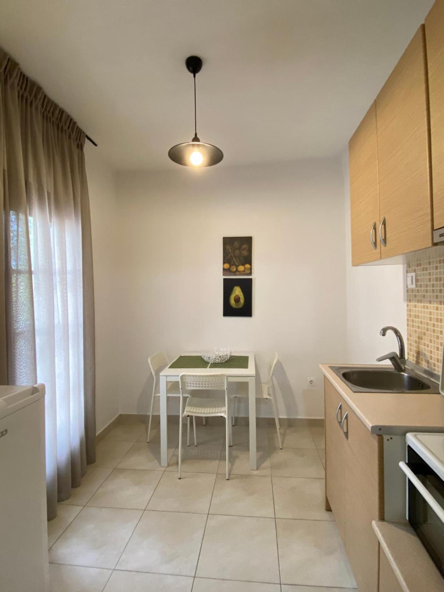 Georgoudi Apartments Nikiti  Buitenkant foto